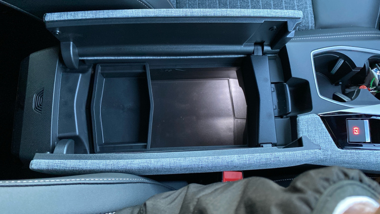 Peugeot 5008 157kW Allure 73kWh 5dr Auto Electric Estate